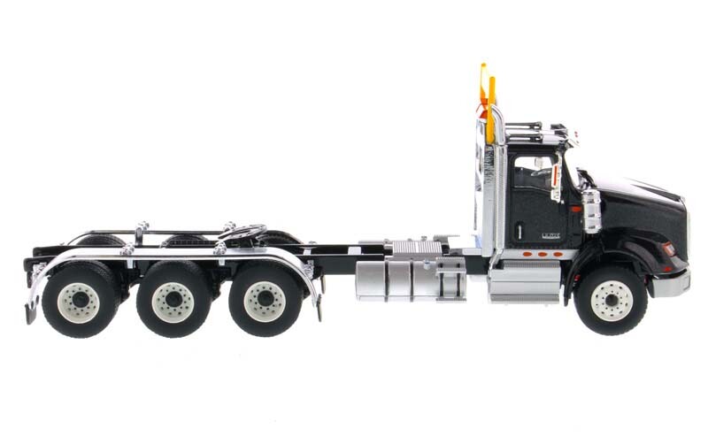 Diecast Masters 71009 International HX620 Day Cab Metallic Black 1/50 Scale