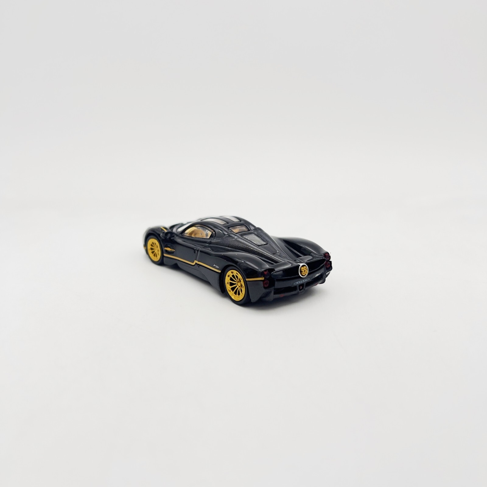CCA x ModernDream 1:64 Pagani Utopia Black – Diecast Model