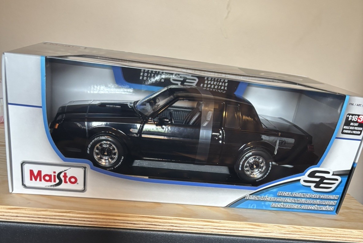 1/18 Maisto Special Edition 1987 Buick Grand National Black W/ Chrome Wheels New