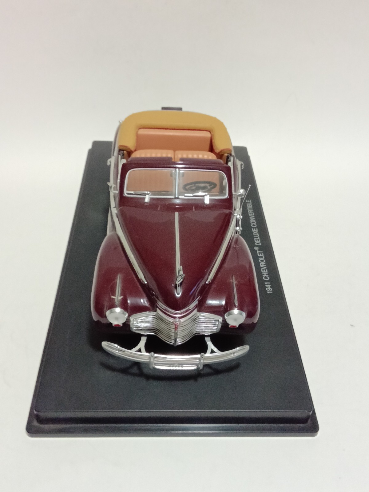 Universal Hobbies 1941 Chevy Deluxe Convertible Diecast Precision Model Burgundy