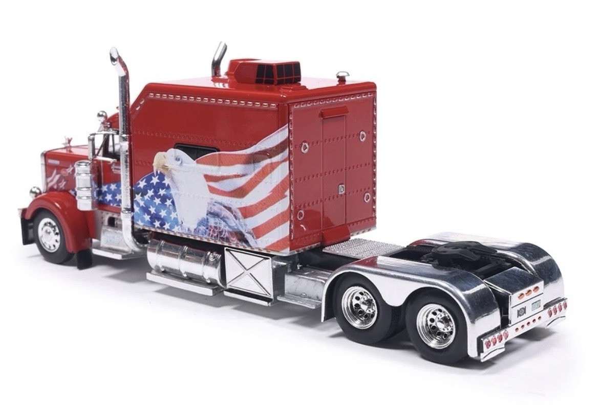 IXO MODELS 2002 PETERBILT 379 CUSTOM SLEEPER 1:64 SCALE