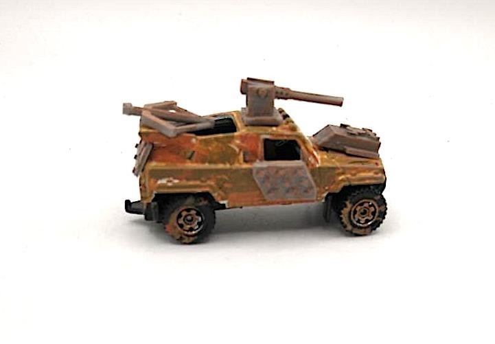 Custom Mad Max Zombie War Wasteland Road Warrior Truck 1/64 Hot Wheels Vehicle