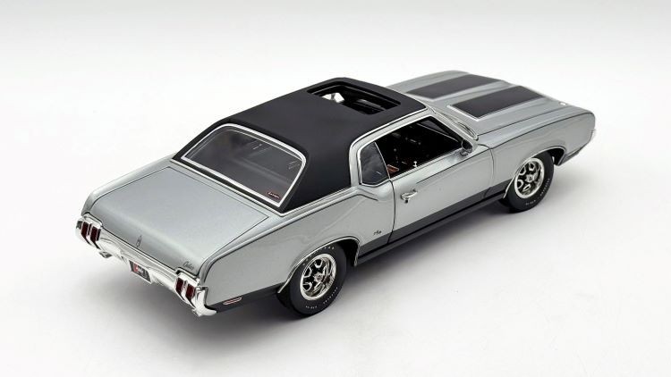 1970 OLDSMOBILE CUTLASS SX HURST EDITION TOM’S GARAGE 1:18 GMP ACME A1805630TG