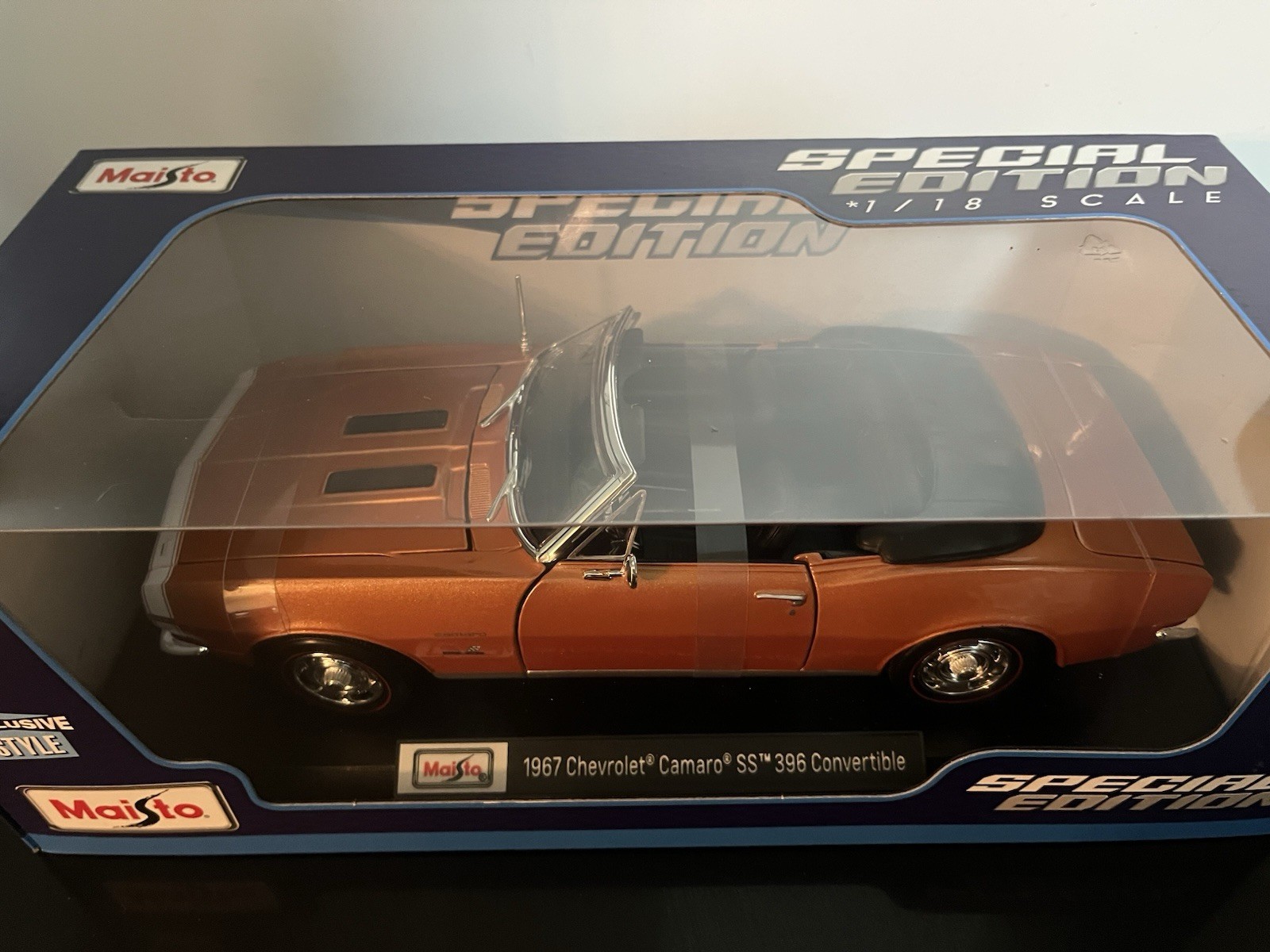 Maisto 1967 Chevrolet Camaro SS 396 Convertible exclusive style 1:18