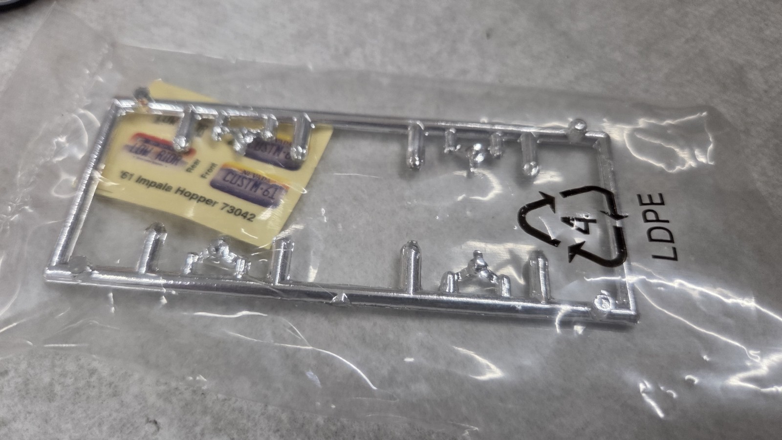 1/25 LINDBERG 1961 IMPALA HOPPER LOWRIDER ASSEMBLED WORKS