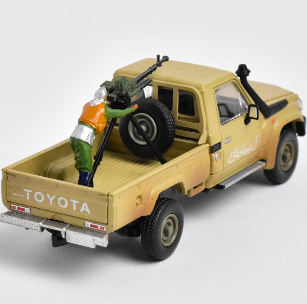 HF 1:64 Brown Military LC79 J70 Single Cab Pickup Model Diecast Metal Car