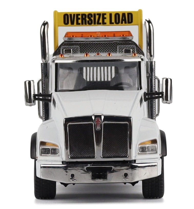 Diecast Masters 71139 Kenworth T880 SBFA White & Trail King Lowboy 1/50 Scale