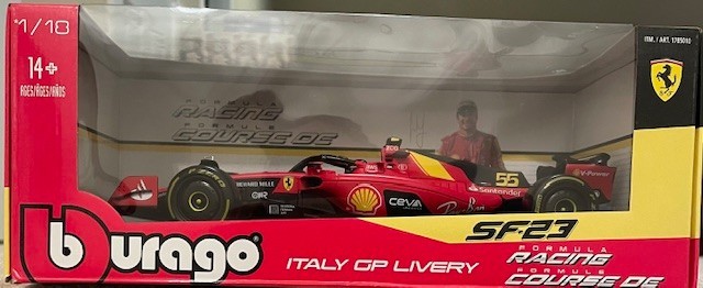 Bburago 1:18 Formula F1 Racing Die-Cast Car, Ferrari, Red Bull, Mercedes