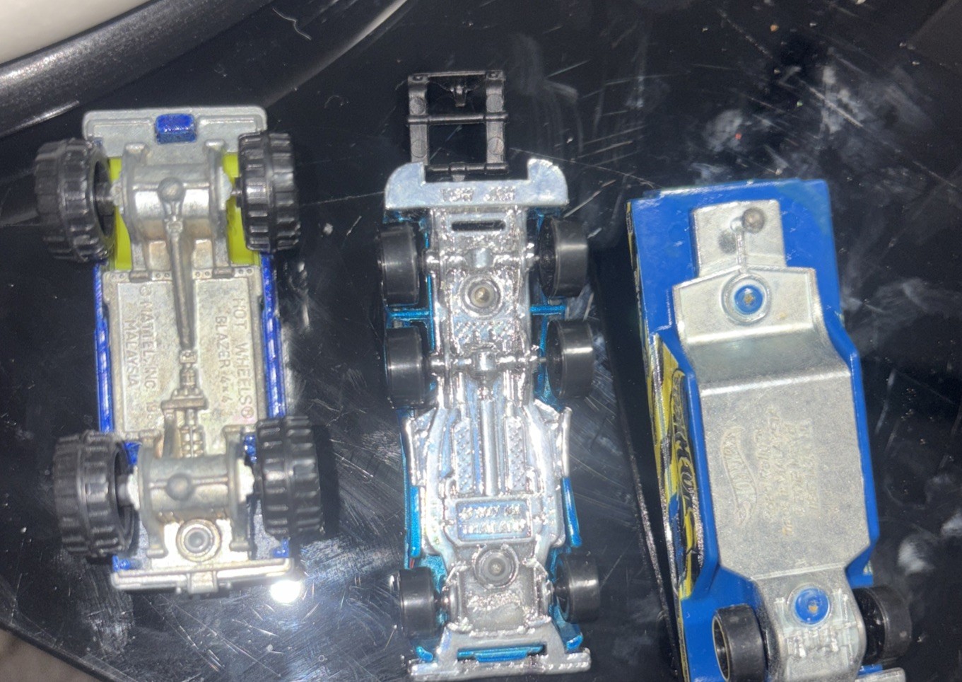 Hot Wheels Lot (32+) Random Loose Cars Bulk Mixed Diecast Mattel BLUE GREEN