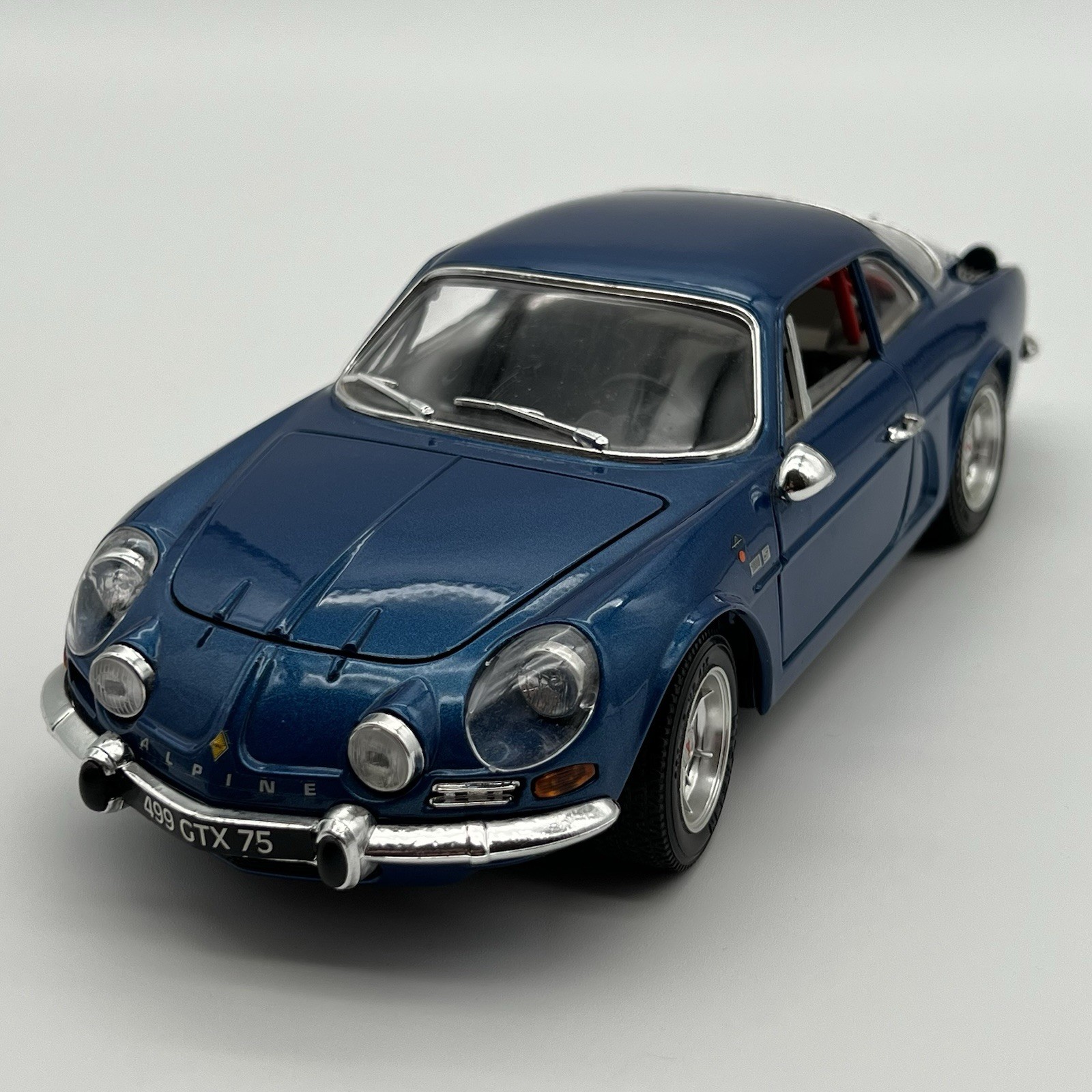 Bburago 1:16 1971 Alpine Renault A110 1600S Blue Special Collection Diecast Loos