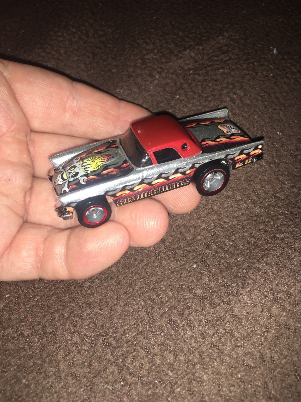 HOT WHEELS – WORLD RACE HIGHWAY 35 – SCORCHERS – 1957 FORD THUNDERBIRD