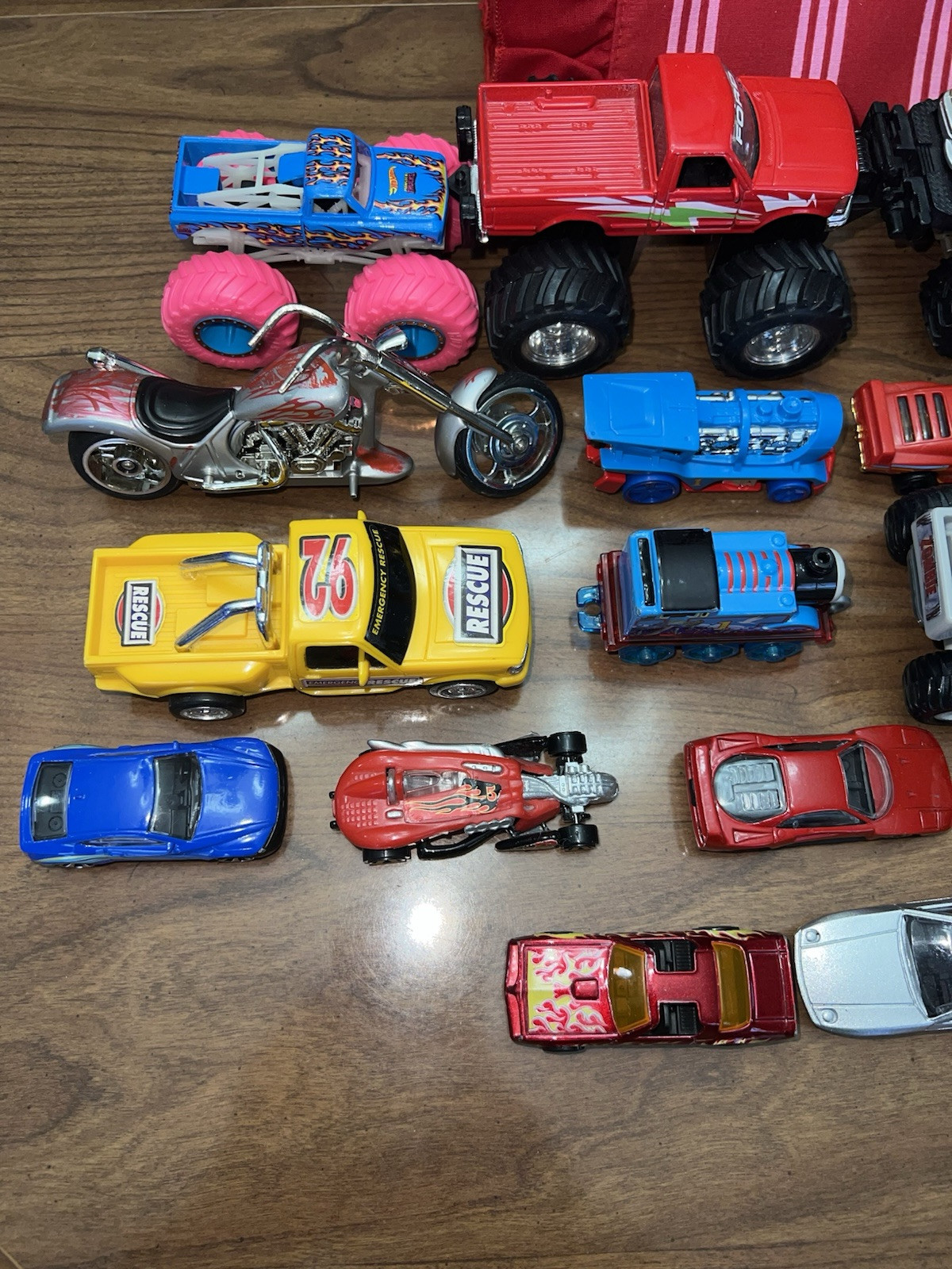 Big Hot wheels And Other Car Lot With Trucks