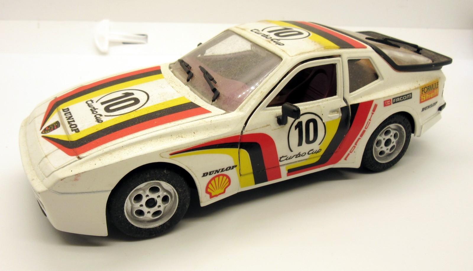 Majorette Porsche 944 Turbo, 1/24, Opening hood, doors & trunk