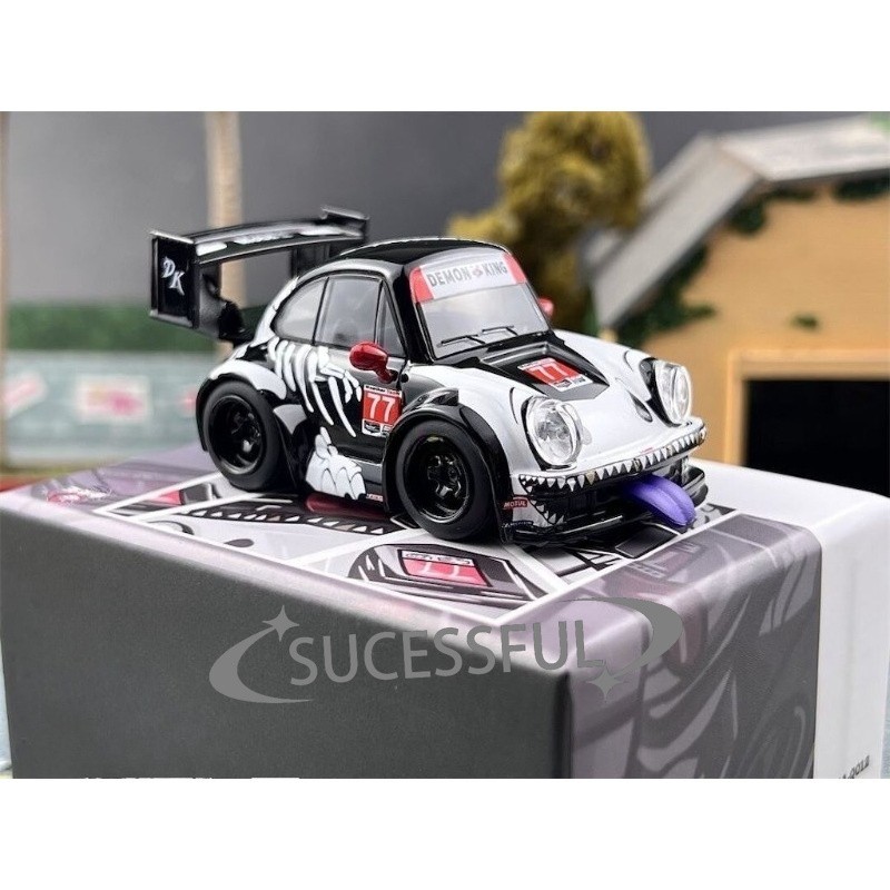1:64 Black Dragon #77 Widebody 930 Q Version Diecast Metal Loose Collectible Car