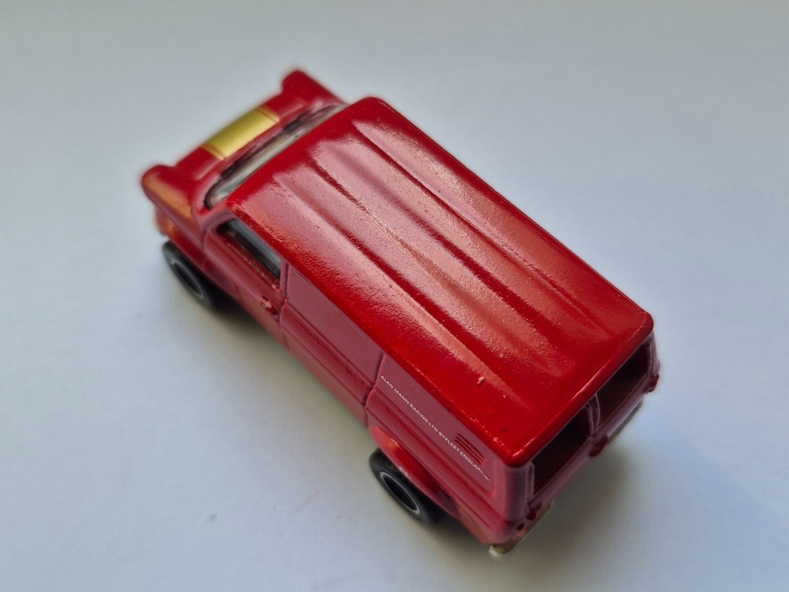 Hot Wheels Ford Transit Supervan 1 – Alan Mann CUSTOM.