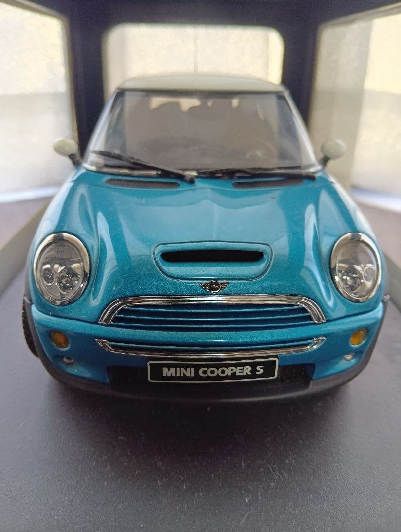 AUTOart 1/18 Mini Cooper S R53 Electric Blue 74841 Diecast Model