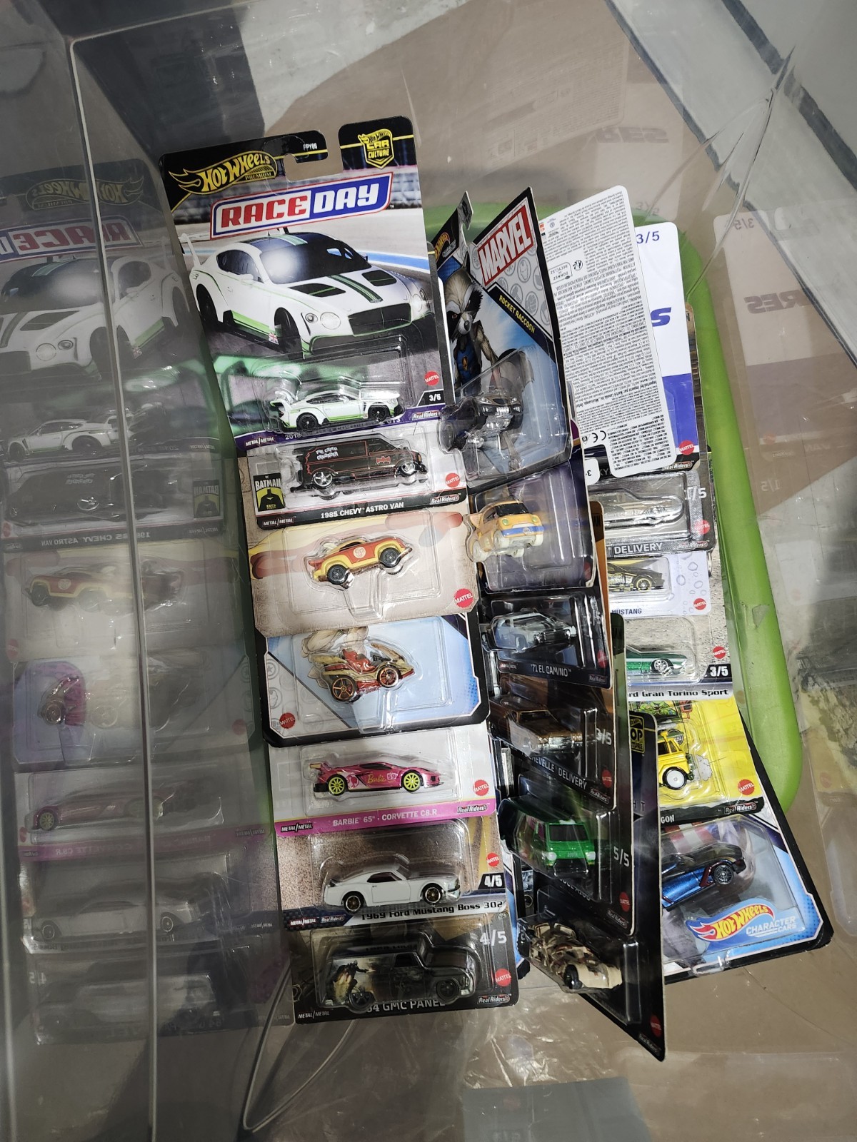 Hot Wheels Lot Characters, Plus Extras (Please See Photos)