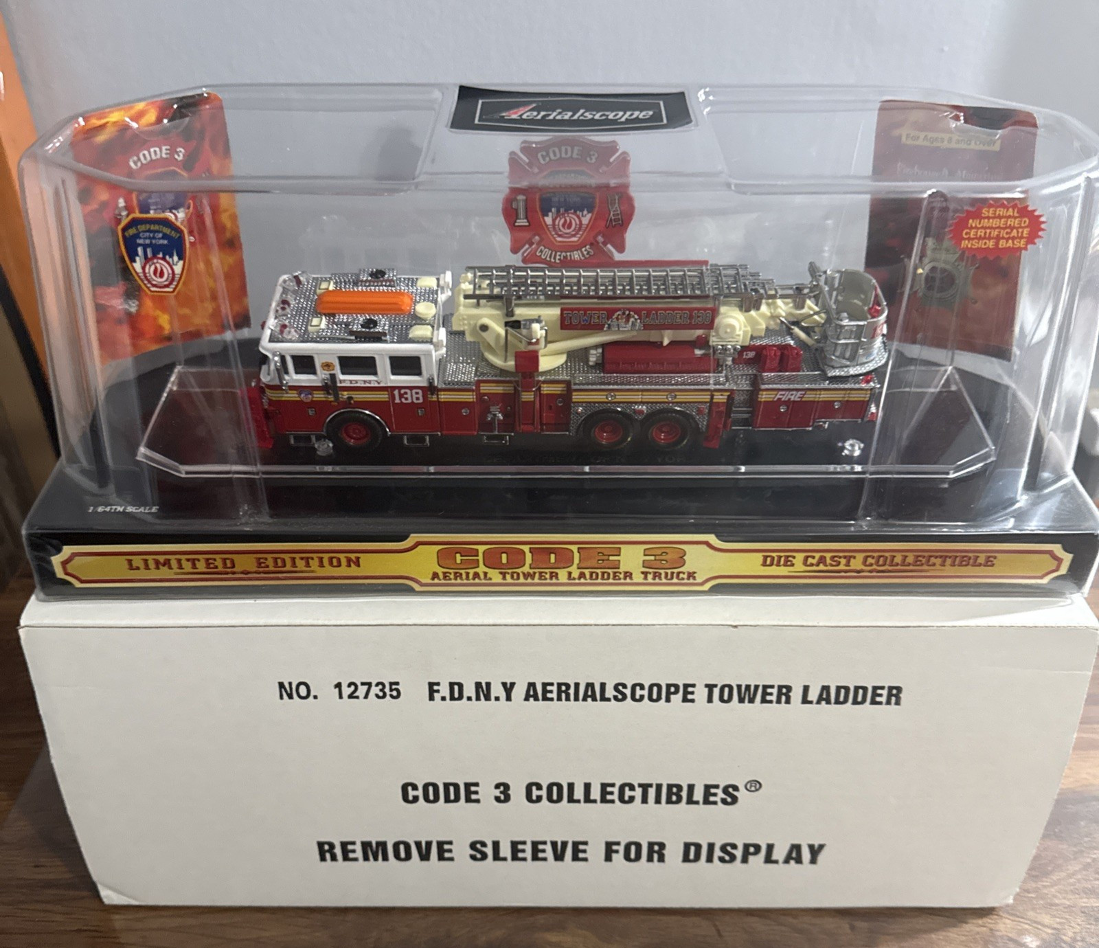 Code 3 Collectibles FDNY Aerialscope Tower Ladder 138 #12735 1/64 Fire Truck New