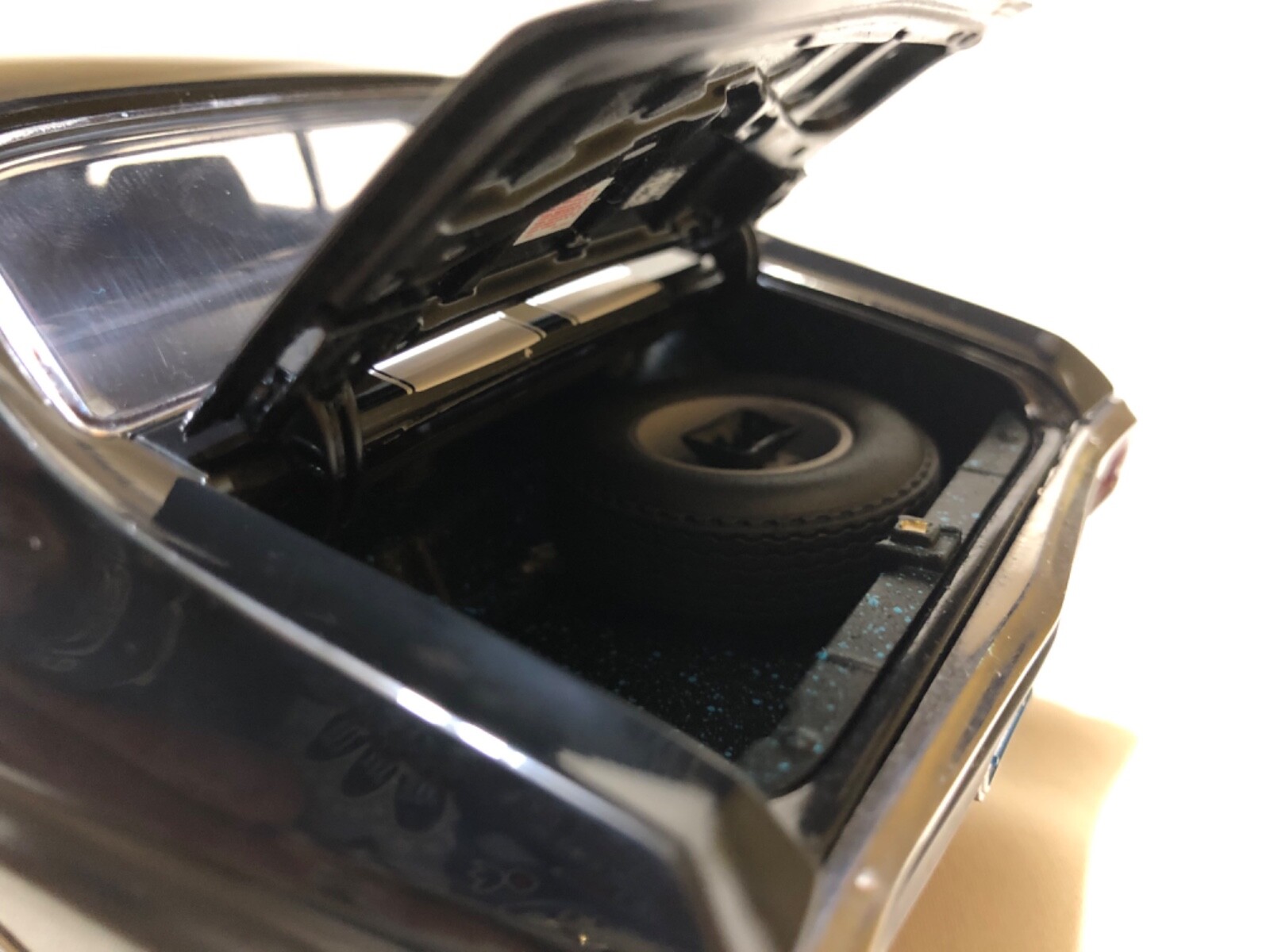 CHEVELLE LEGEND BLACK SS 454 1970 CHEVY 1/18 ACME A1805501 no box defect read !!