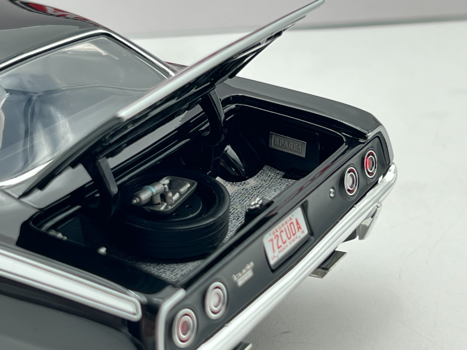 ACME EXCLUSIVE – 1:18 SCALE – 1972 Plymouth ‘Cuda 340 *SPARE MODEL* – A1806137HT