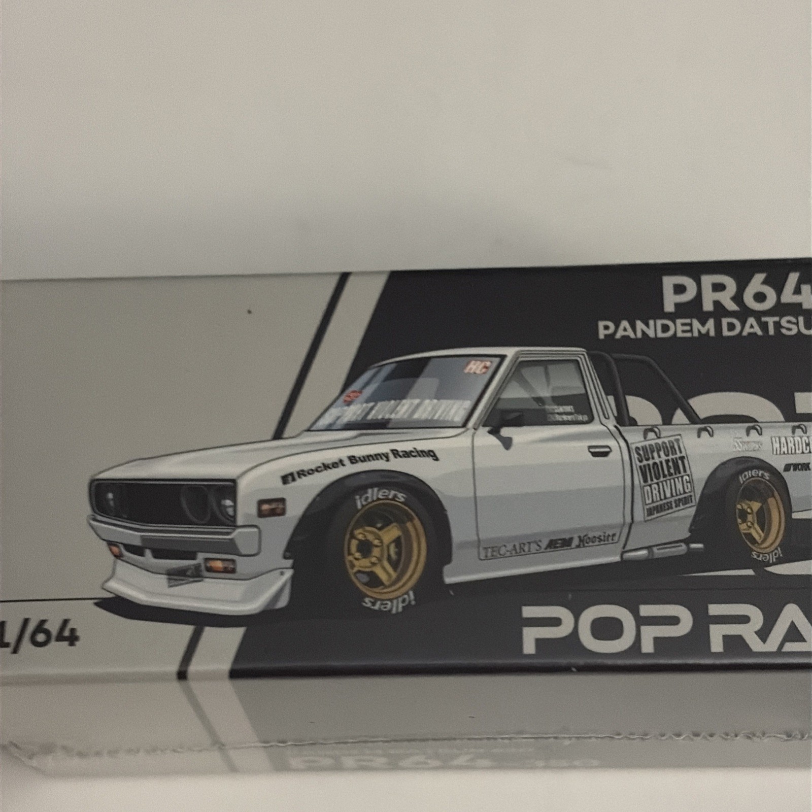 1/64 Pop Race Pandem Datsun 620 With Support Violent Driving On The Sides Sealed