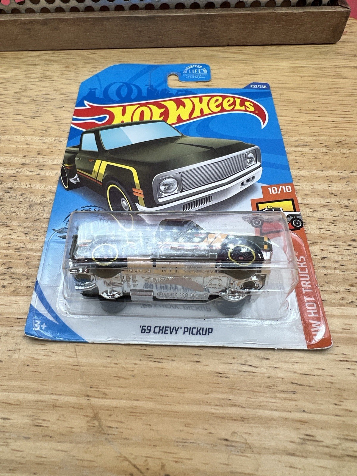 Hot Wheels ’69 Chevy Pickup #202 HW ’20 Hot Trucks 10/10 Dark Green VHTF!🛞🛞