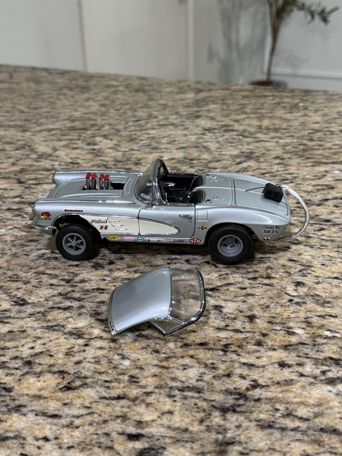 Danbury Mint 1961 Chevrolet Corvette “Gasser” 1:24 Scale – NOT COMPLETE