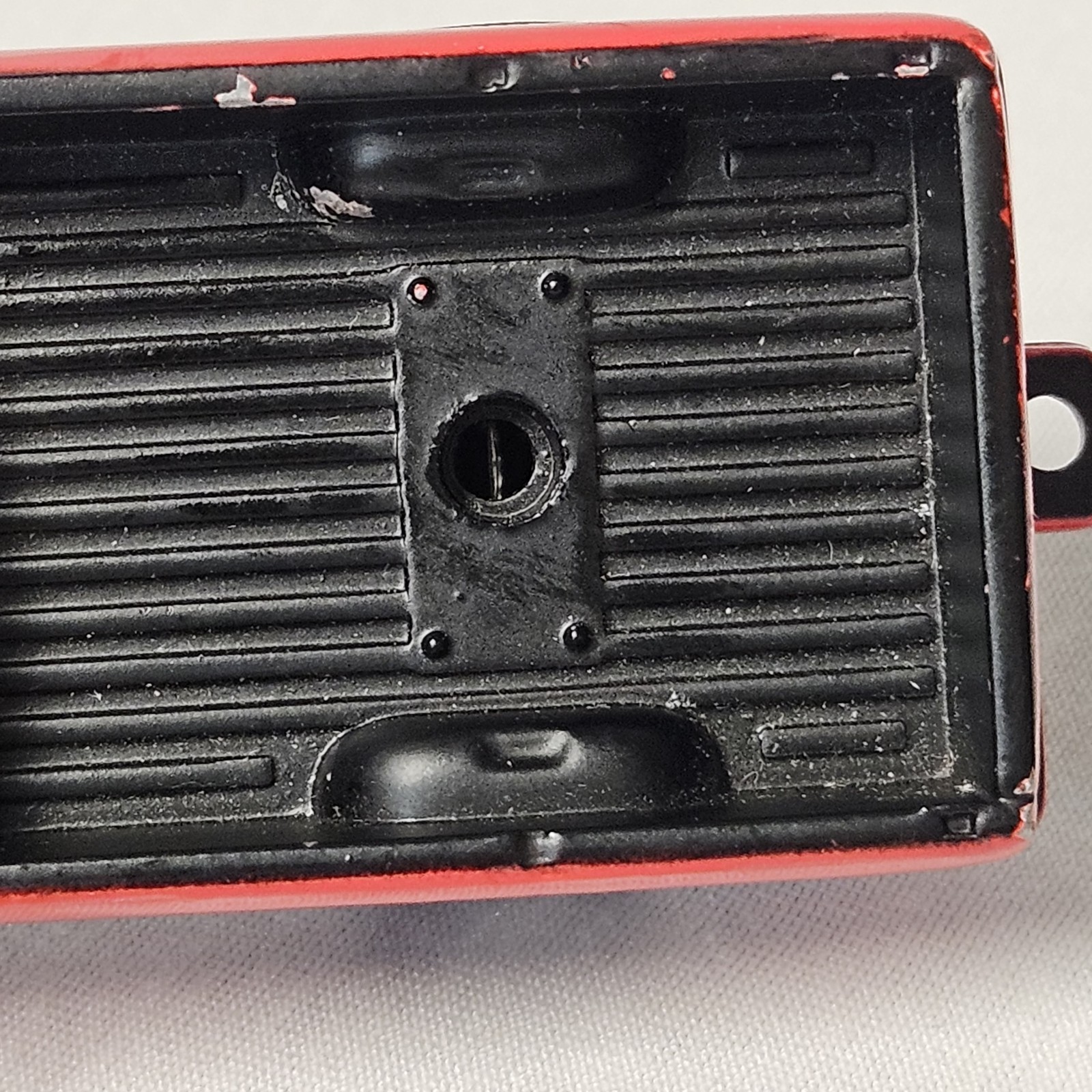 Dodge RAM 2500 Red 2002 – 2005 ERTL Die Cast Chrysler Group Truck RC2