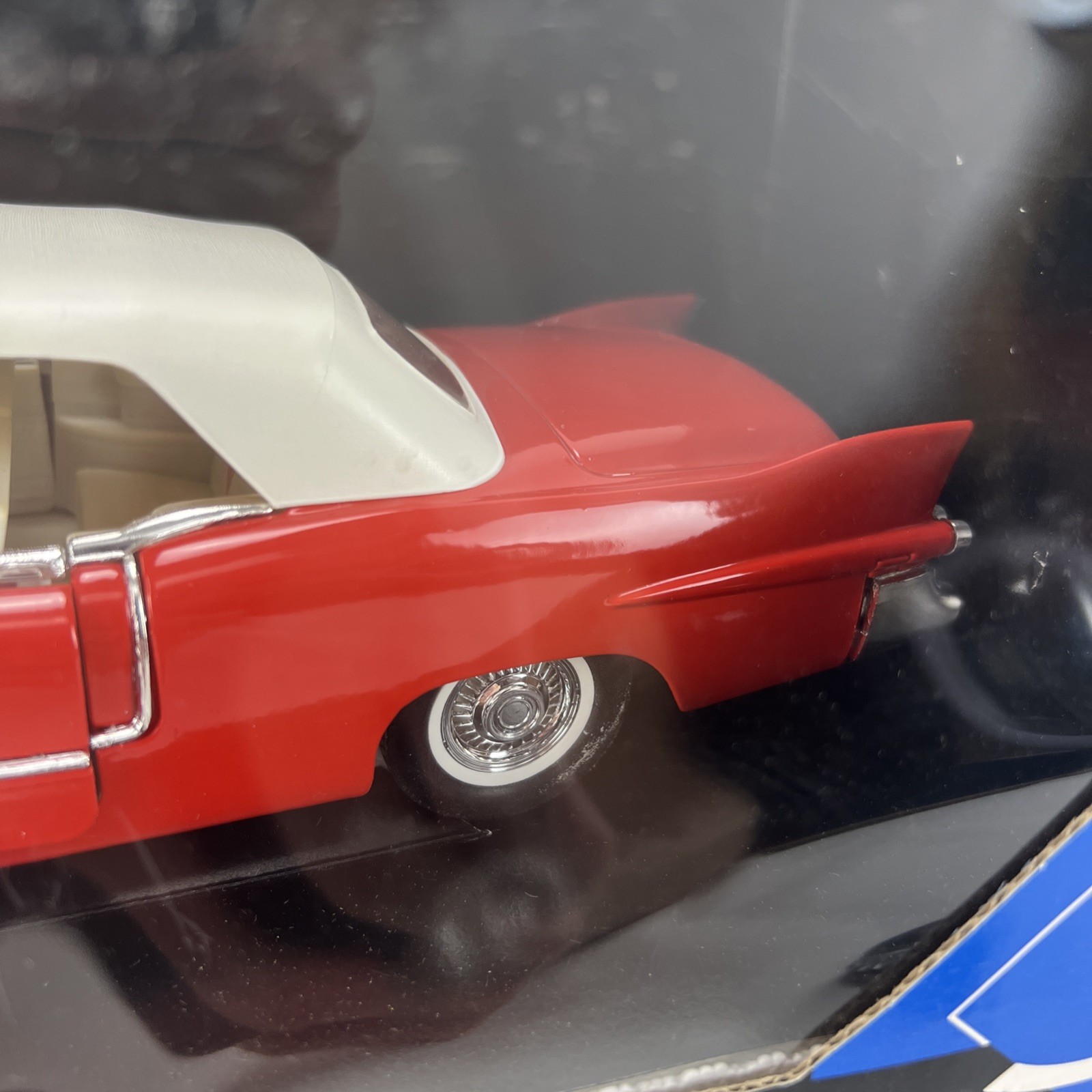 Cadillac Eldorado 1955 1:18 Die Cast Prestige Solido France Red Removable Top
