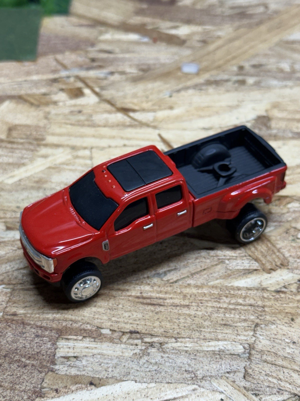 Ertl 2022 Ford F-250 1:64 Diecast Pickup Truck Red/Black/Silver LE