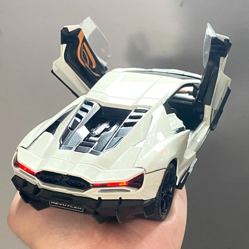 1:24 Lamborghini Revuelto Alloy Diecast-Cool Sound Light Pull-Back Car Toy Gift