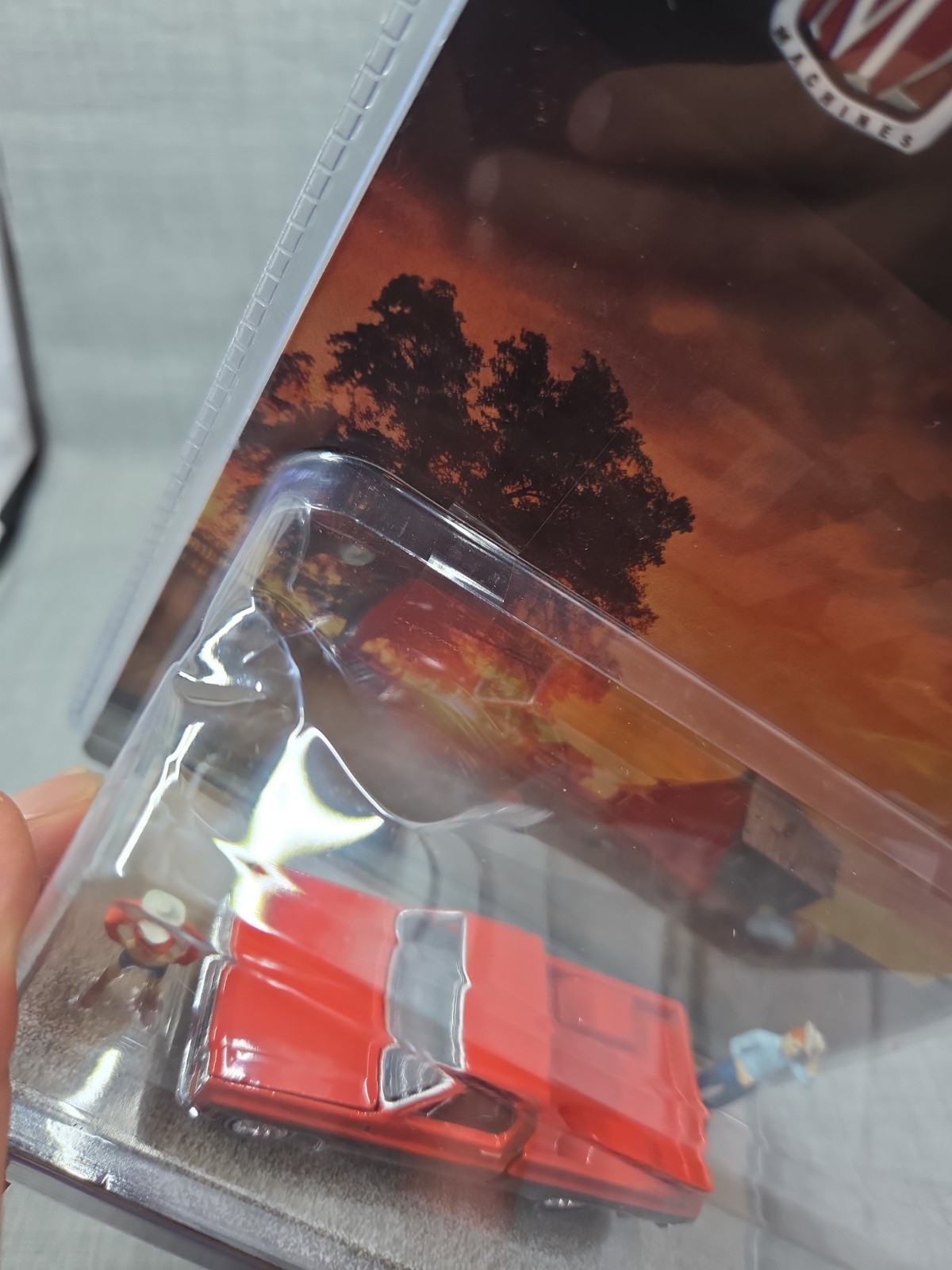M2 Auto Figs Diorama 1979 GMC Sierra Classic 15 Heavy Half R01 24-04 New