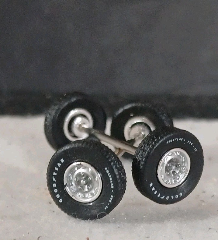Autoworld 1:64 Scale Wheel And Tire Set With Axles