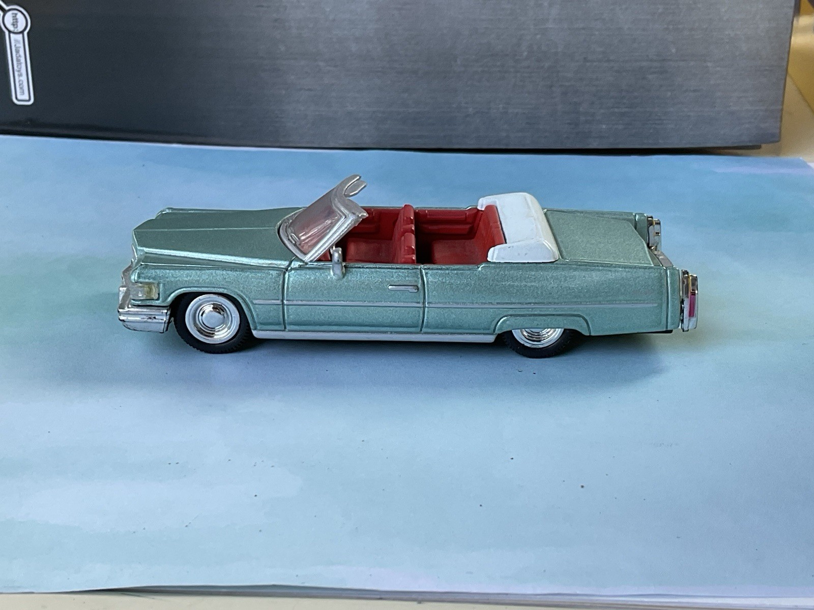 New Ray 1976 CADILLAC Coupe DeVille Convertible CADDY 1:43