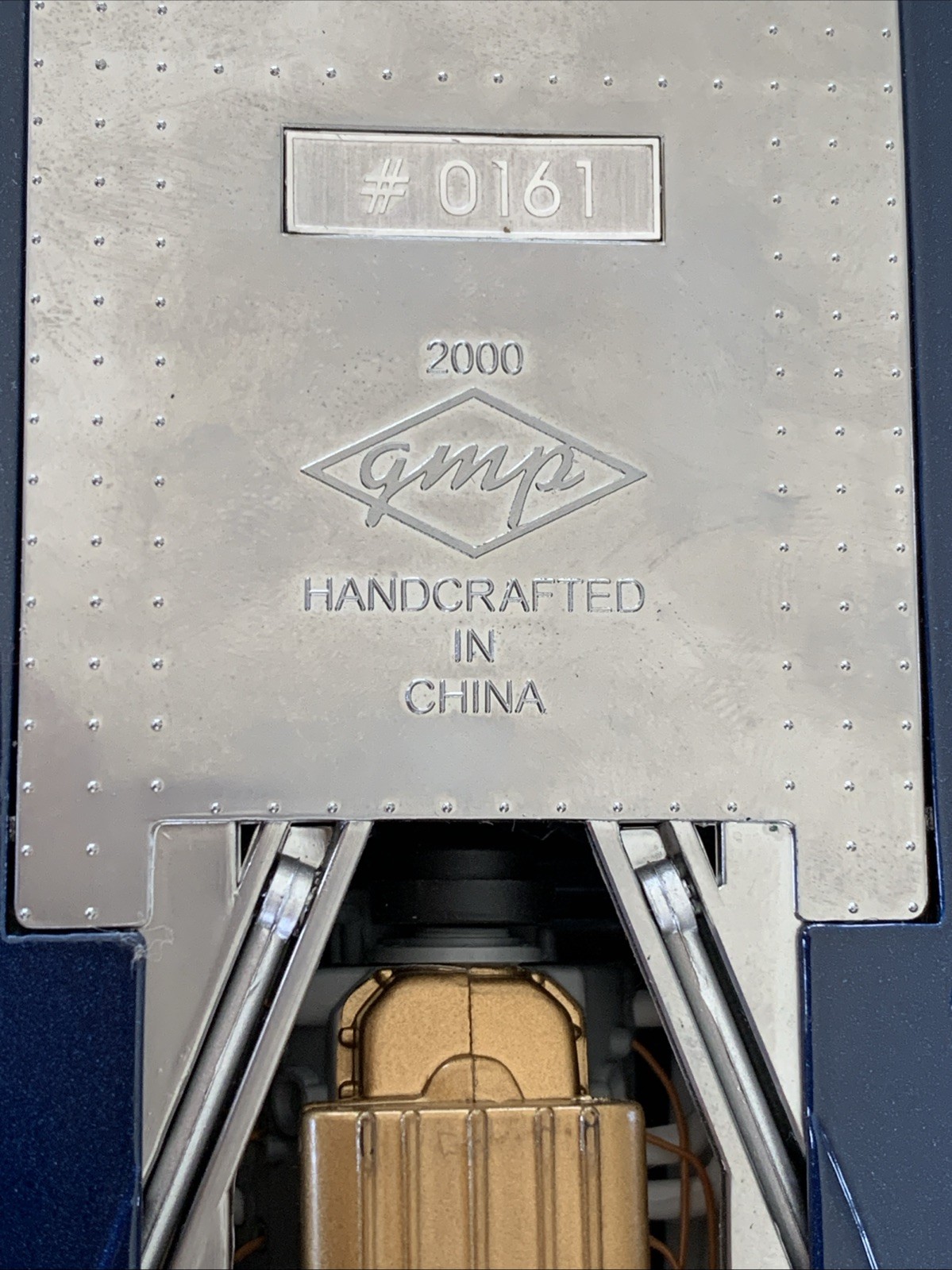 GMP 1969 Daytona Air T70 Lola Coupe #8 Leslie/Motschenbacher 1:18 – 1 of 1500