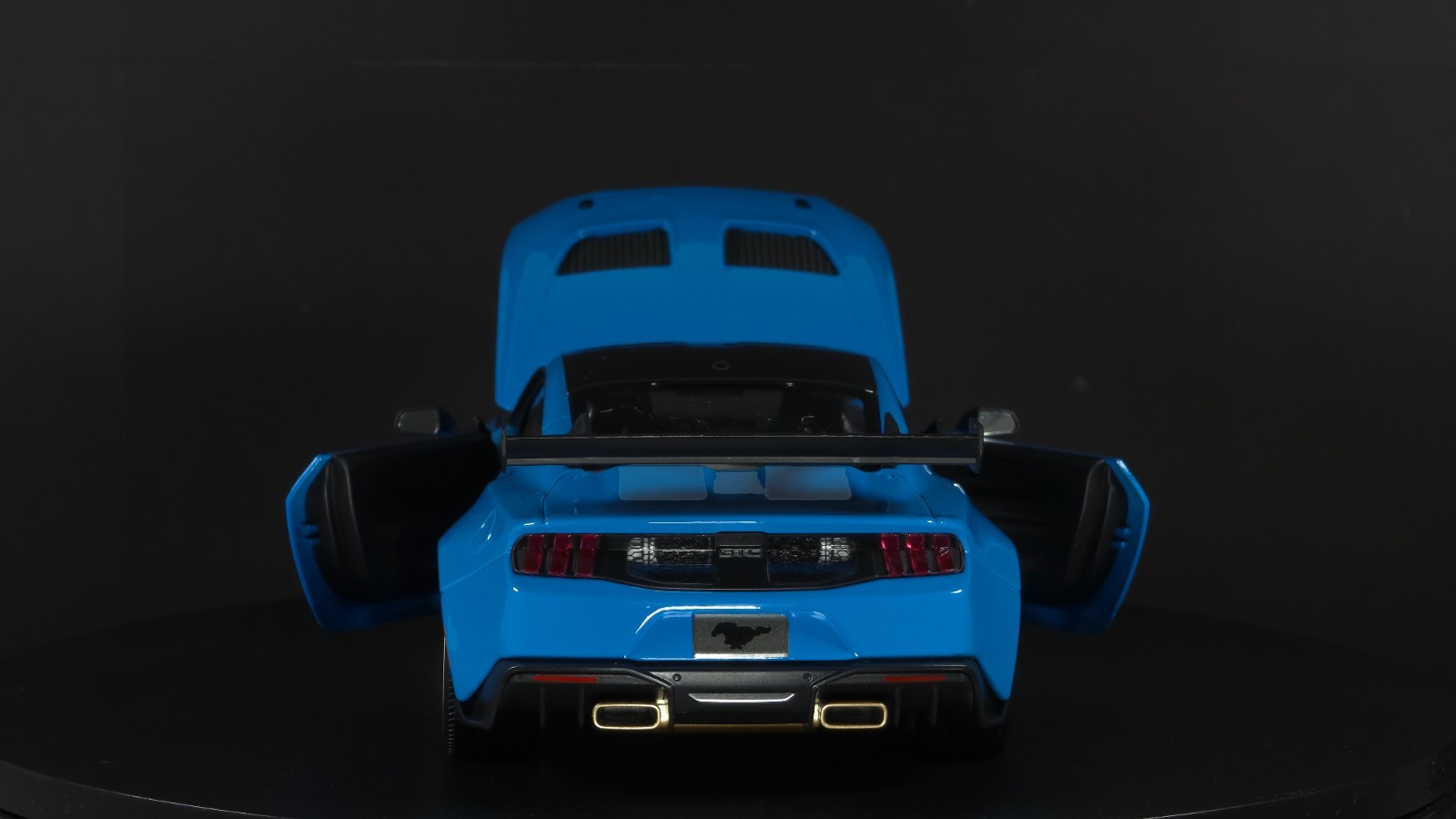 2025 Ford Mustang GTD 1:18 Maisto Exclusive Style Special Edition