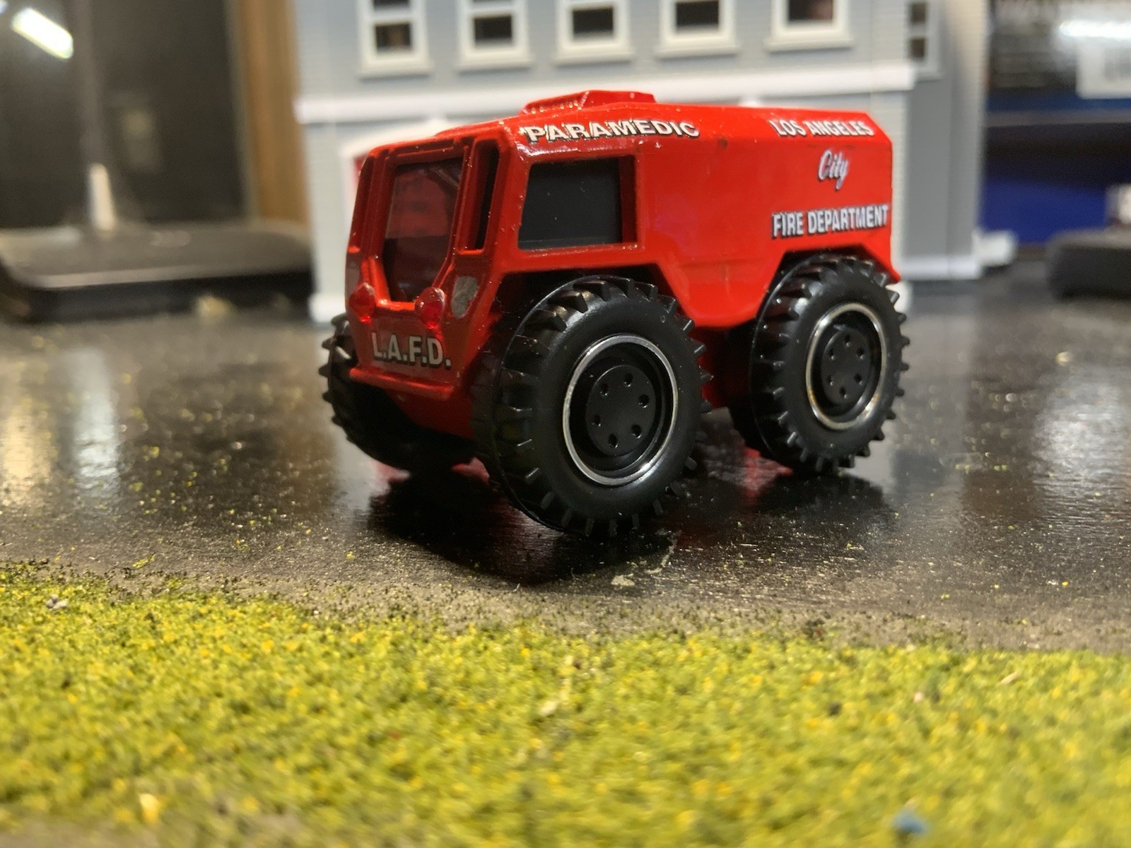 Matchbox Customized LA City Fire Dept. Sherpa N 1200