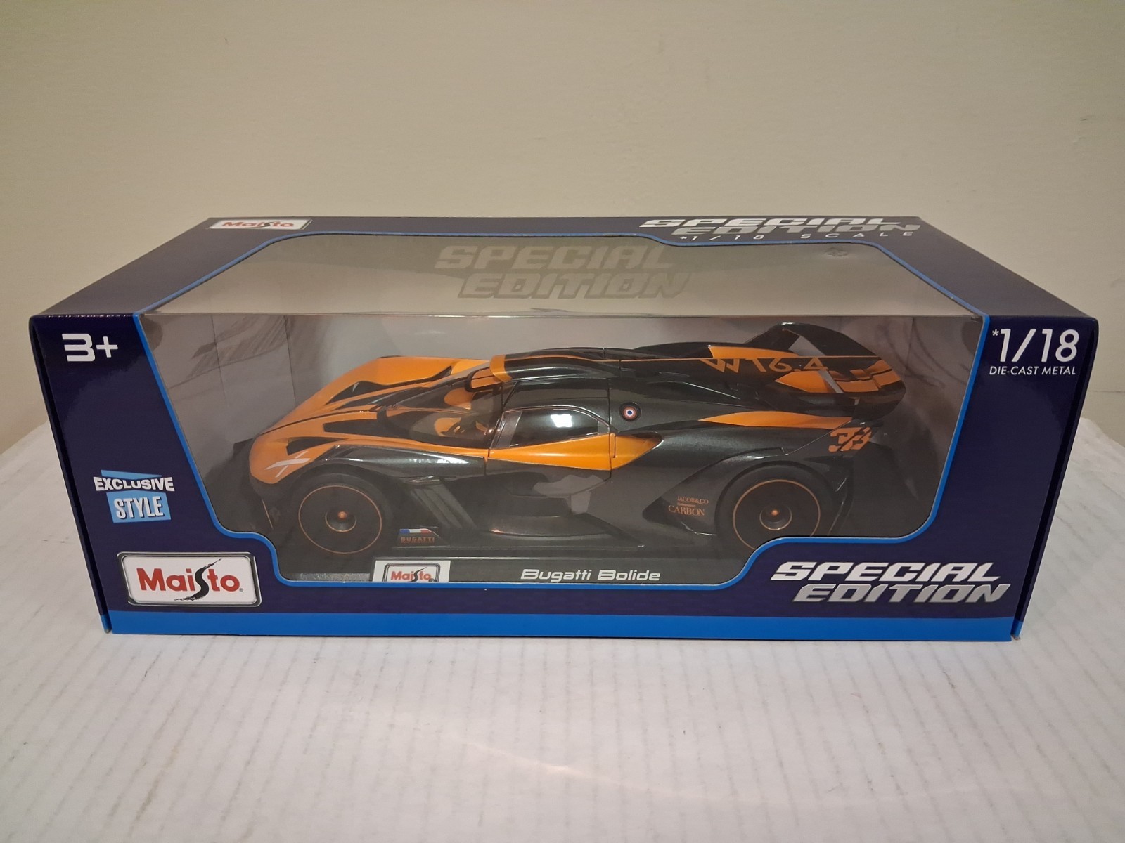 BUGATTI BOLIDE Masito 1:18 SCALE DIECAST RACE CAR EXCLUSIVE STYLE Orange / Gray