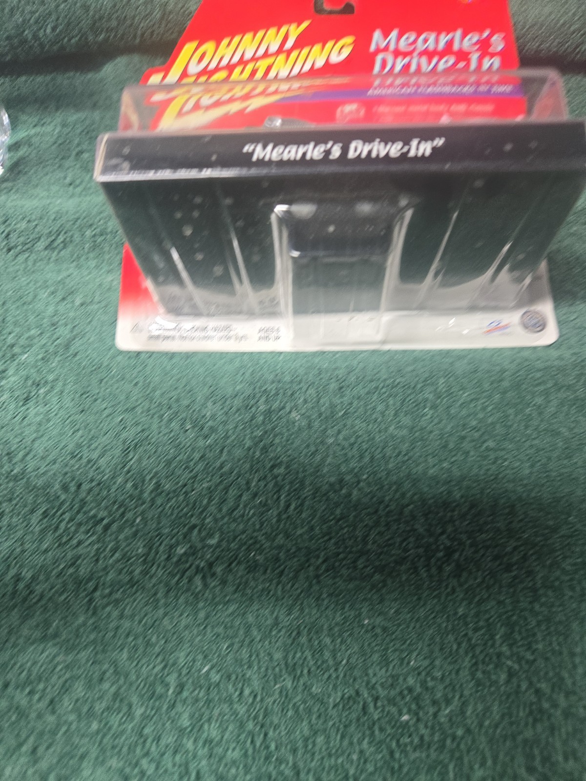 Johnny Lightning 1:64 Mearle’s Drive-In American Flashbacks in time Diorama