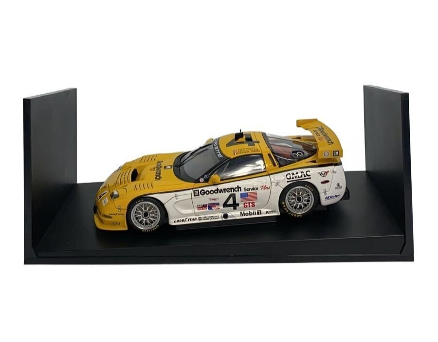 AUTOart 1/18 Chevrolet Corvette C5-R Yellow