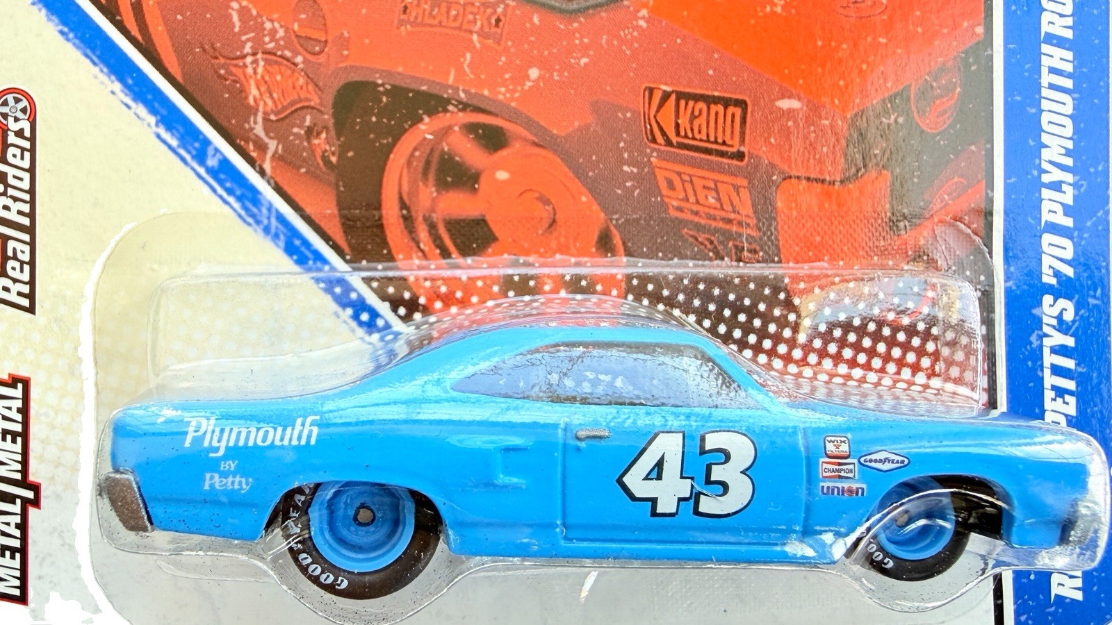 Hot Wheels 2011 Vintage Racing Richard Petty ’70 Plymouth Road Runner #22/30