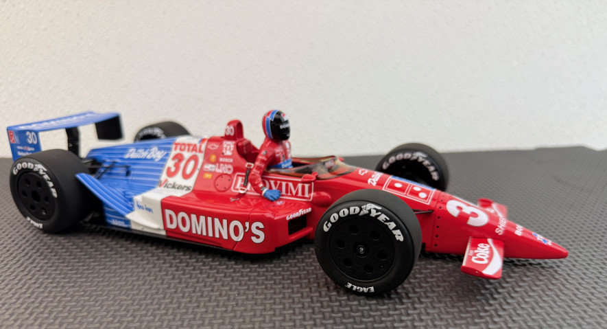 1/18 Replicarz 1990 Domino’s Indy 500 Win Aurie Luyendyk 18060 Limited
