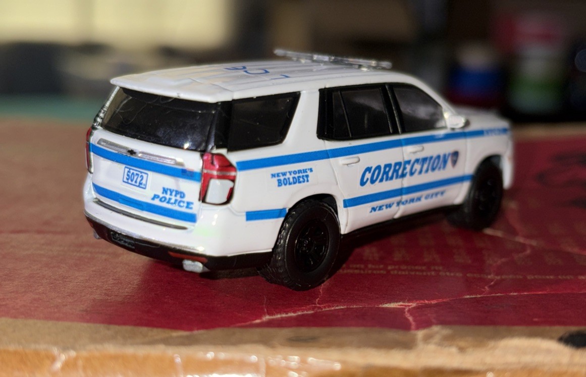 1/64 Kitbash Chevy Tahoe NYCD New York City Corrections Department Transport