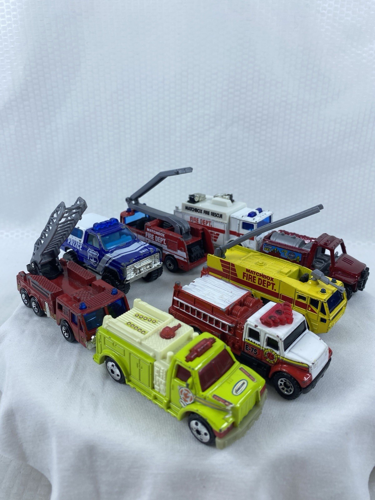 Lot of 8 Matchbox DieCast 1/64 Police, Fire, Rescue Trucks
