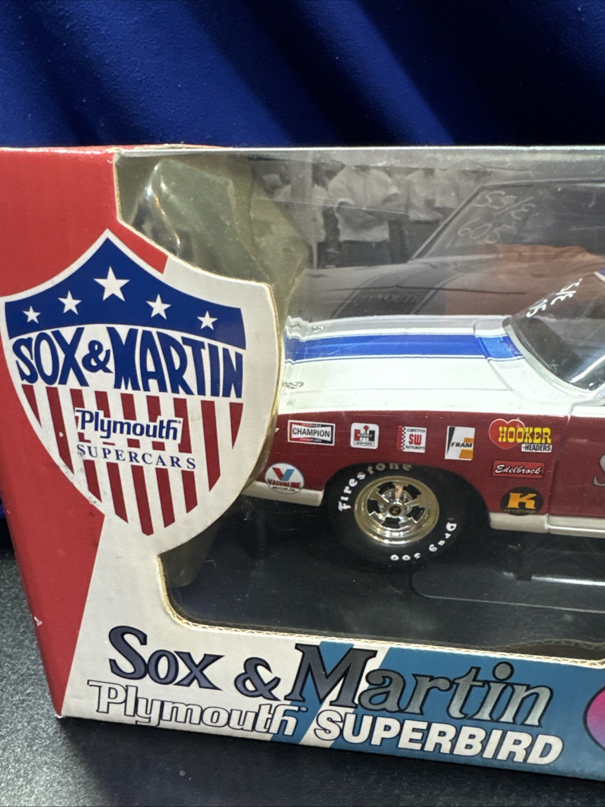 1:18 SCALE 1970 PLYMOUTH SUPERBIRD SOX & MARTIN LIMITED , ERTL SUPERCAR COLLECTA