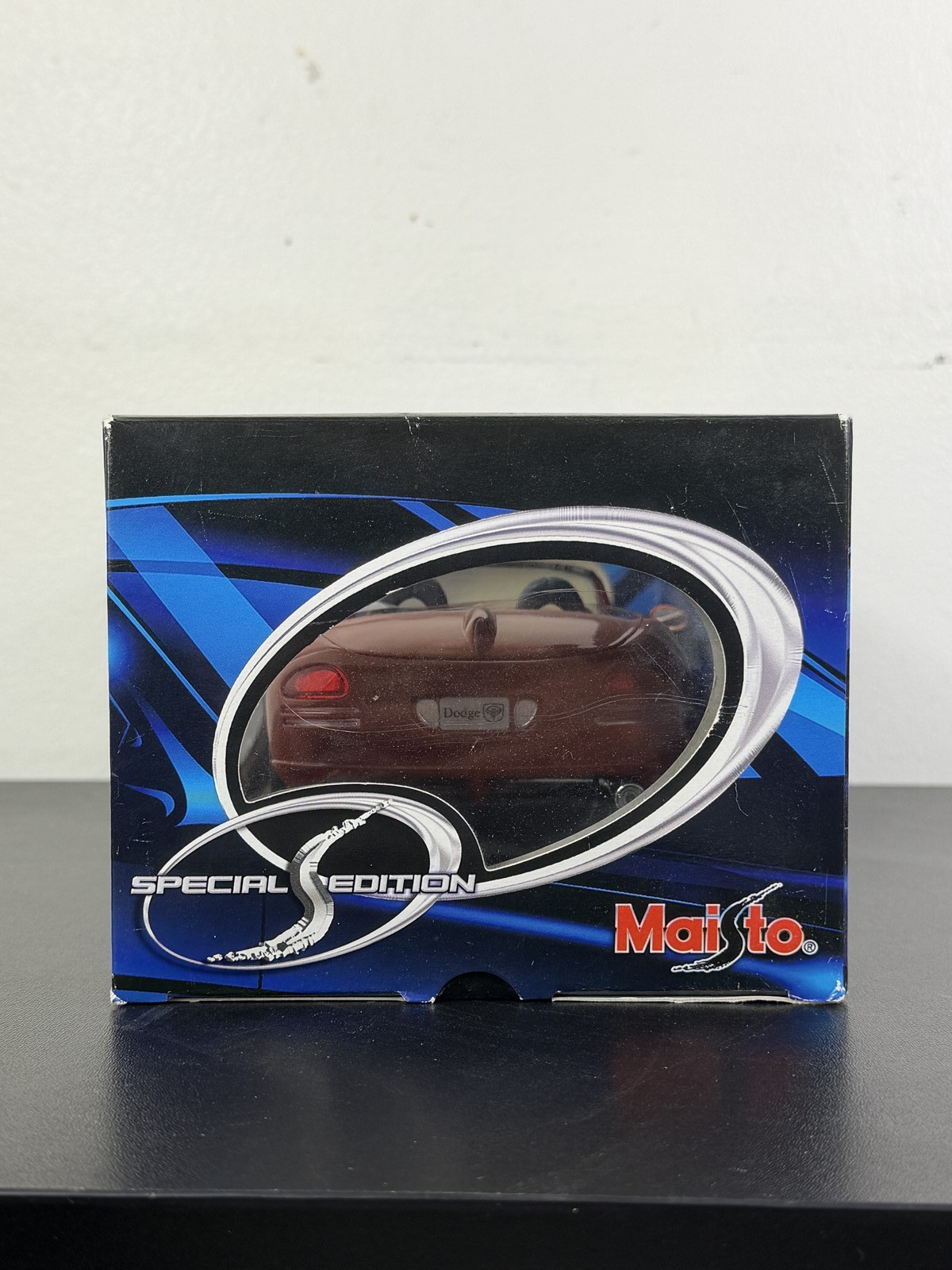 Maisto Special Edition 1:18 Dodge Concept Vehicle Diecast Car Orange New Box