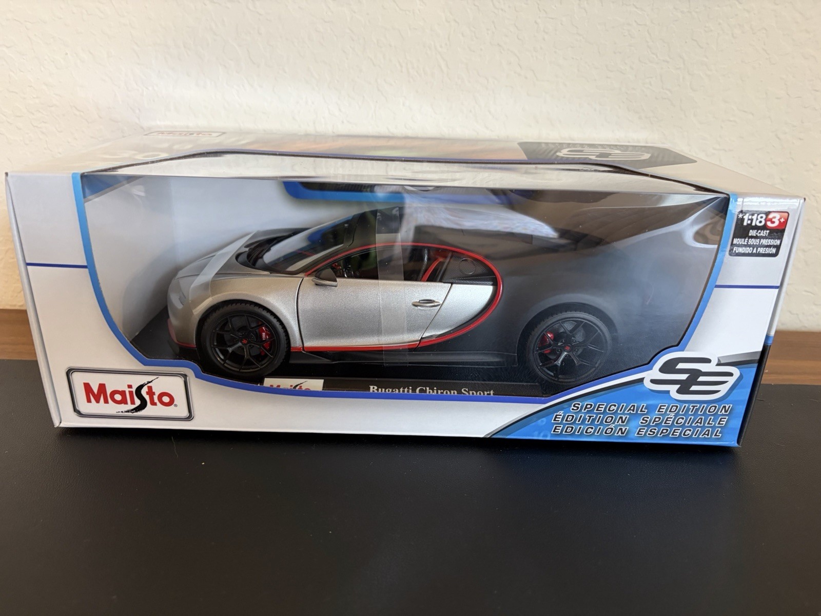 NIB Masito Bugatti Chiron Sport 1:18 Exclusive Color Silver And Matt Black