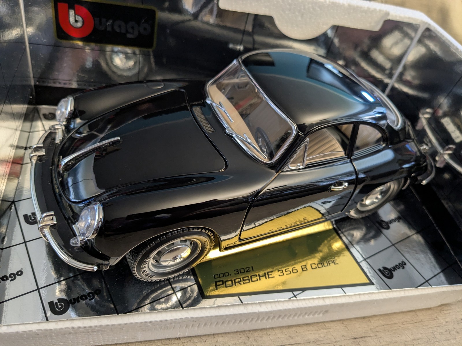 Bburago Porsche 356B Coupe 1961, Black 1/18, COD 3021, Special Collection