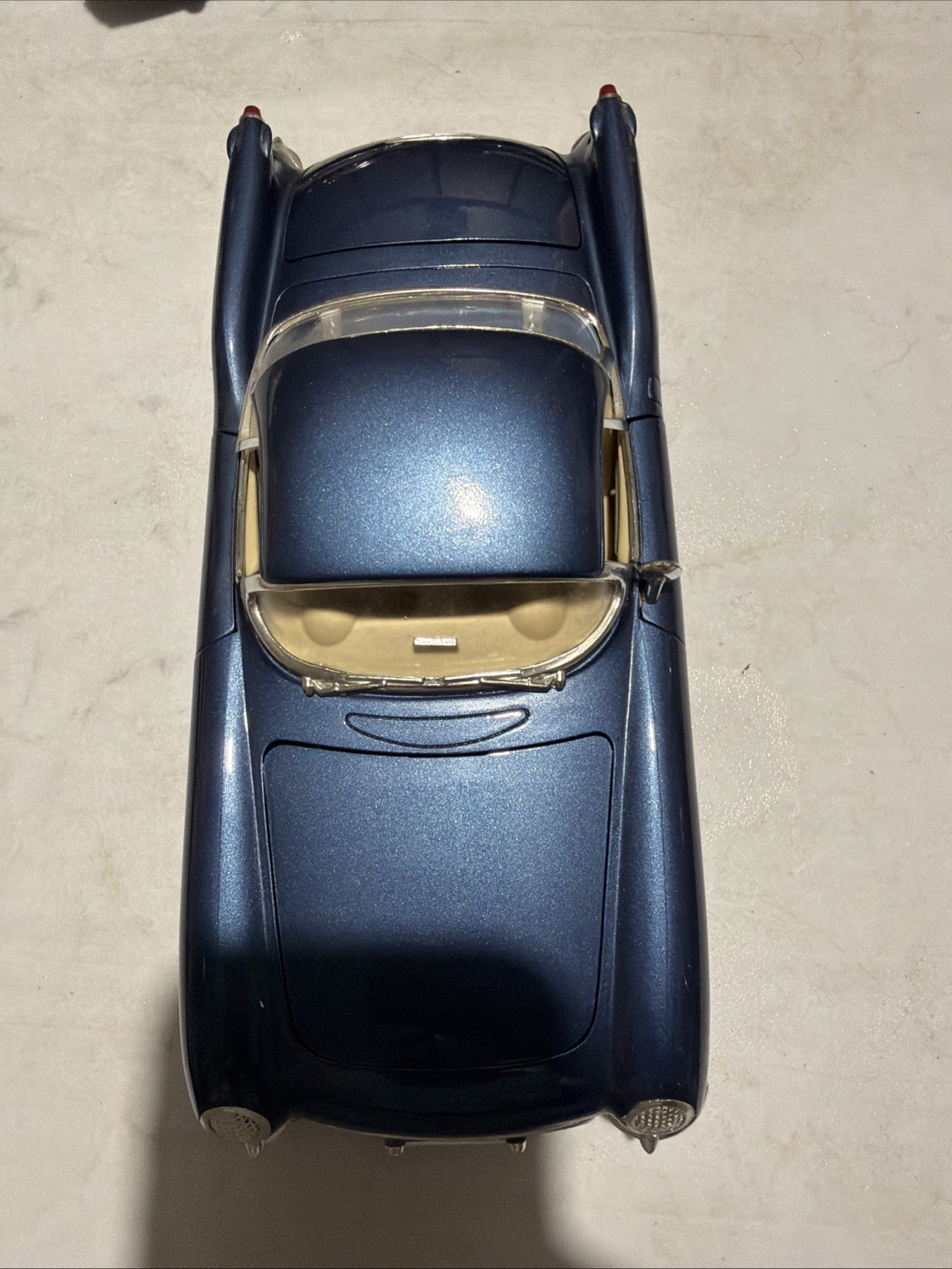 1954 Chevrolet Corvette Convertible Mira Golden Line 1:18 Diecast Car Model Navy