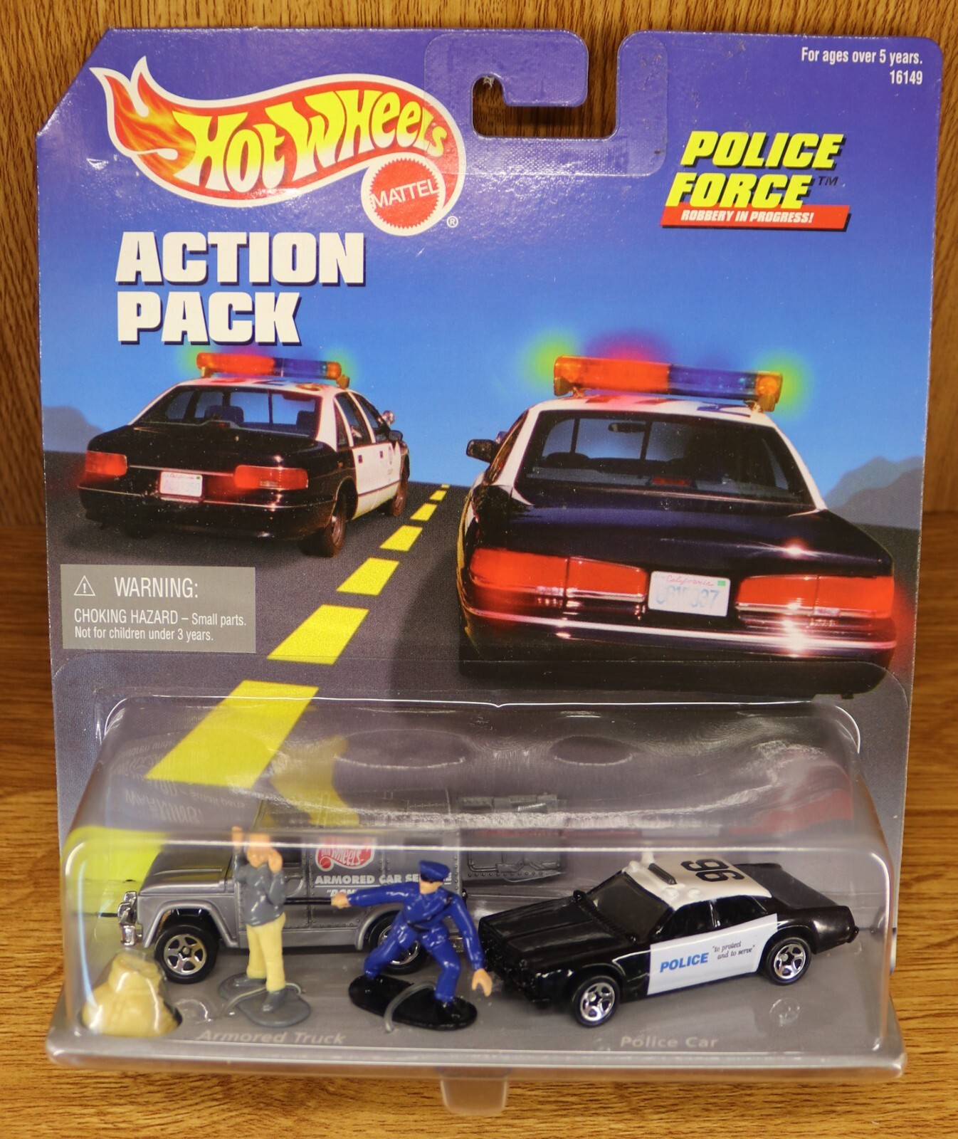 HOT WHEELS ACTION PACK POLICE FIRE RESCUE New in box